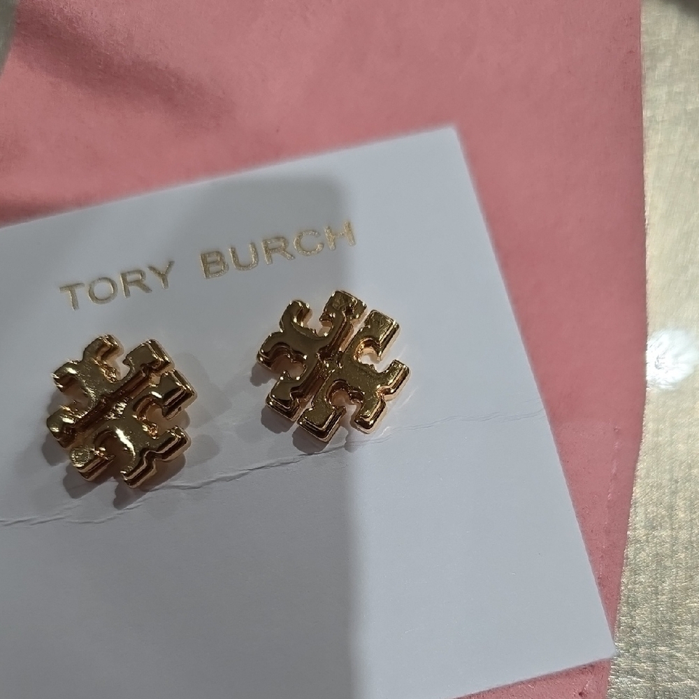 Tory Burch Gold Logo Stud Earrings NWT - Picture 3 of 5